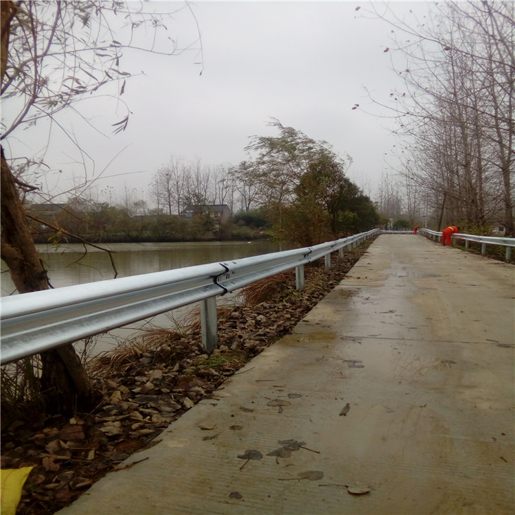 浙江公路护栏几多钱一米？？？？？？？？
