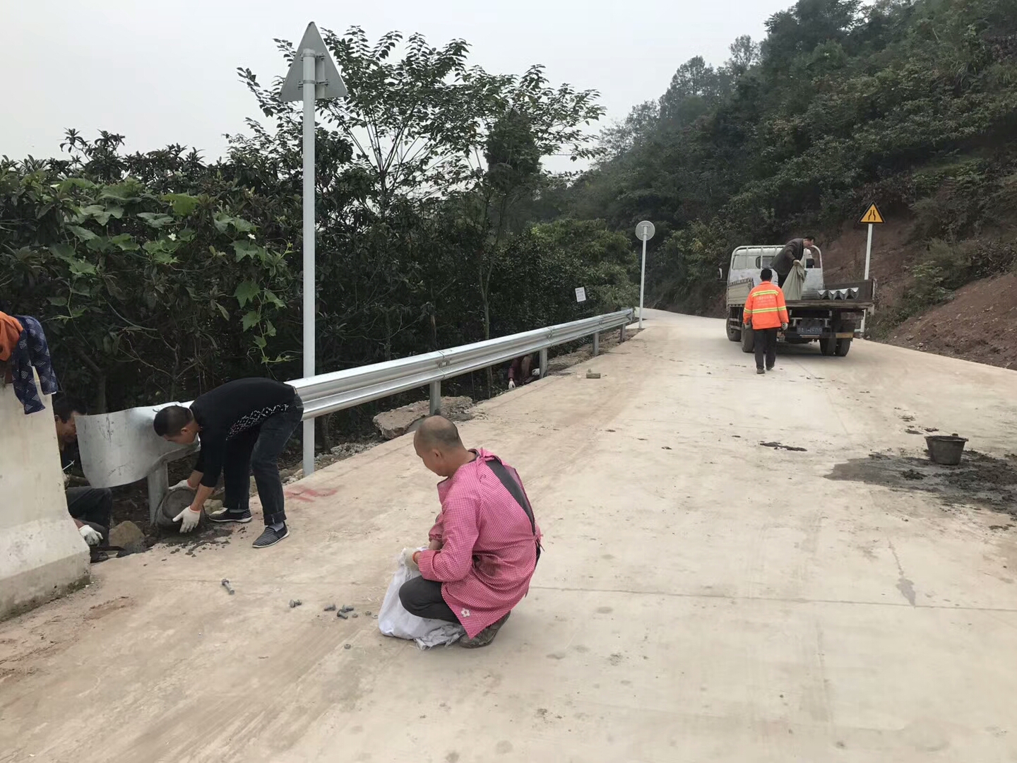 波形护栏怎么验收？？？？？？？？